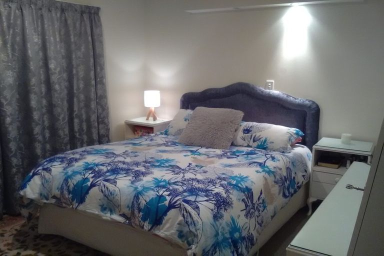 Photo of property in 7a Taihiki Road, Clarks Beach, 2122