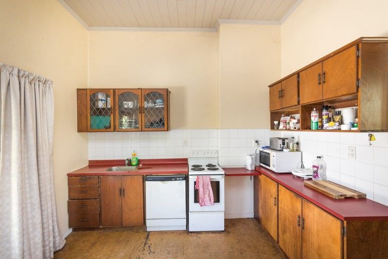 Photo of property in 44 Lombard Street, Palmerston North, 4410