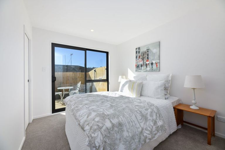 Photo of property in 17e Ranch Avenue, Beach Haven, Auckland, 0626