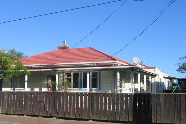 Photo of property in 12 Valentine Street, Alicetown, Lower Hutt, 5010