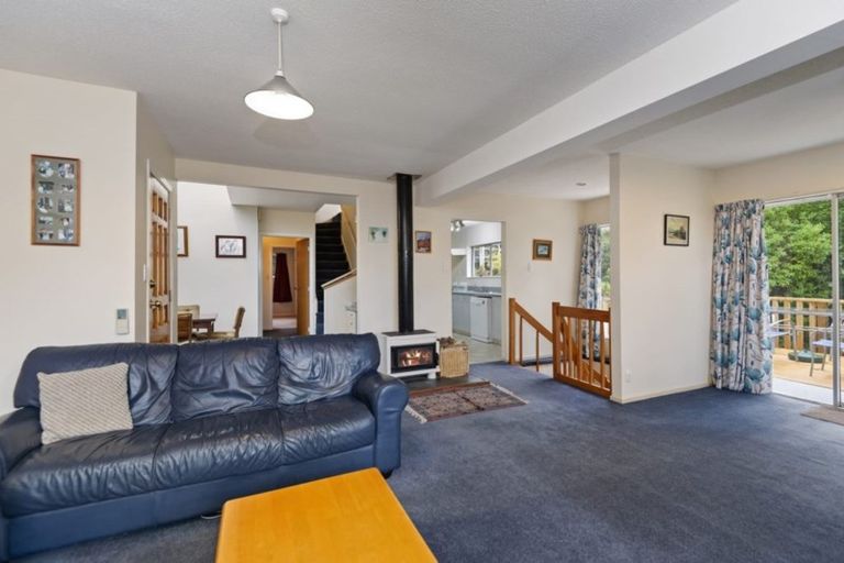 Photo of property in 11 Bayview Place, Cass Bay, Lyttelton, 8082