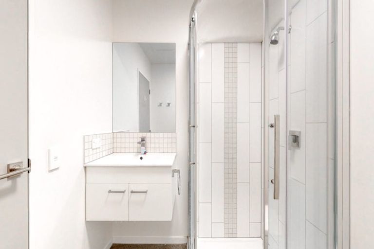 Photo of property in 242 Victoria Street, Te Aro, Wellington, 6011