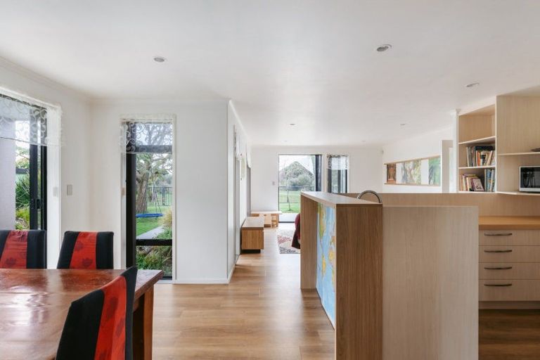 Photo of property in 26 Carrington Drive, Papamoa Beach, Papamoa, 3118