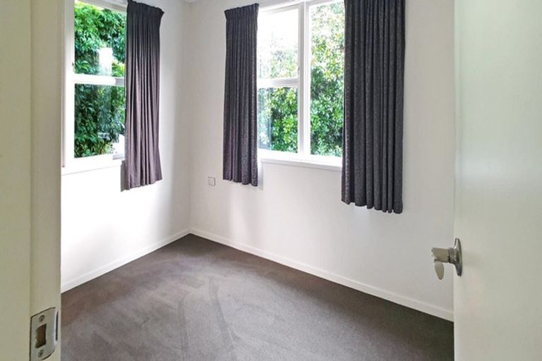 Photo of property in 50 Rehia Road, Massey, Auckland, 0614