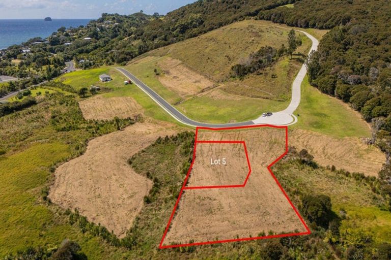 Photo of property in 9 Te Puia Place, Hot Water Beach, 3591