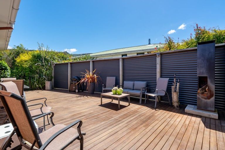 Photo of property in 18 Pioneer Crescent, Helensburgh, Dunedin, 9010