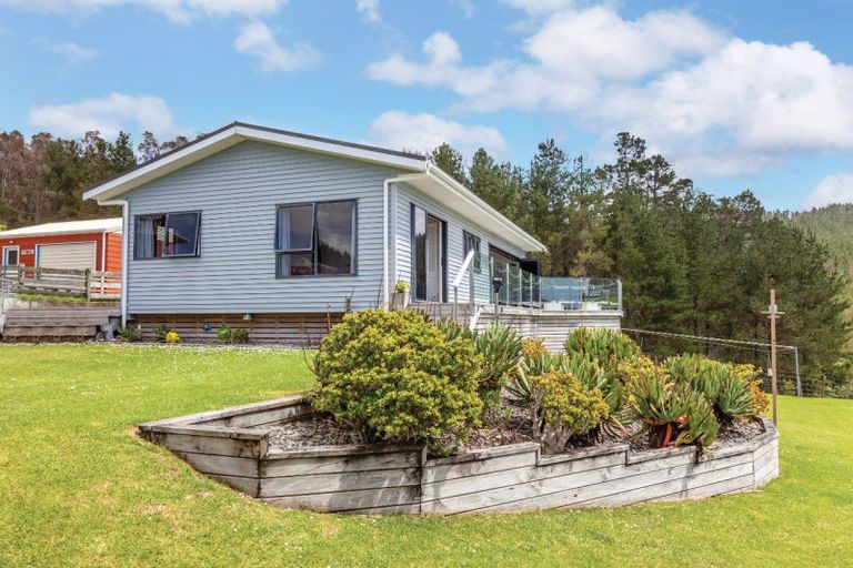 Photo of property in 108 Tuna Place, Onemana, Whangamata, 3691