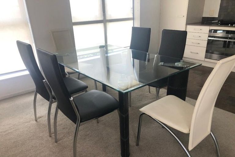 Photo of property in 1/66 Jeffs Road, Flat Bush, Auckland, 2016