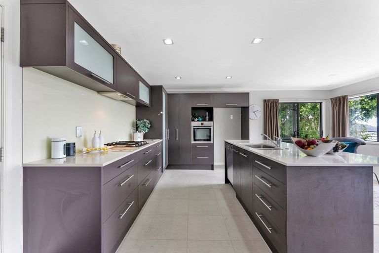 Photo of property in 3 Bilancia Place, Flat Bush, Auckland, 2016