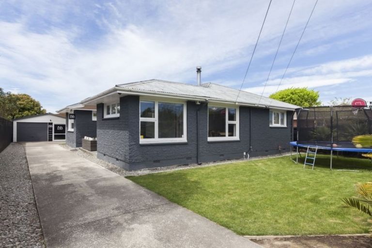 Photo of property in 10 Torquay Place, Bryndwr, Christchurch, 8053