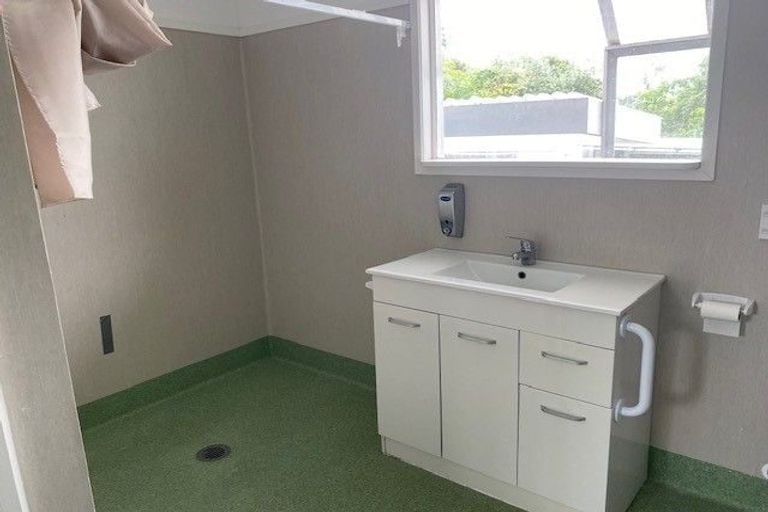 Photo of property in 40 Rodney Street, Howick, Auckland, 2014