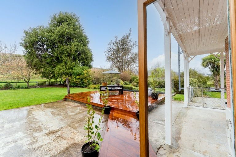 Photo of property in 108 Limeworks Road, Circle Hill, Milton, 9291