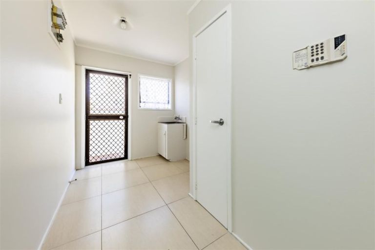 Photo of property in 3 Topaz Place, Wiri, Auckland, 2104