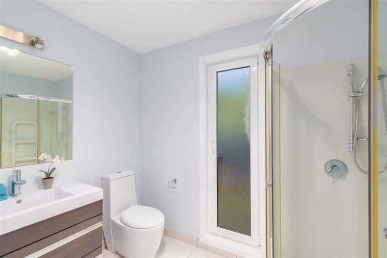 Photo of property in 53 Morrison Avenue, Northcote, Christchurch, 8052