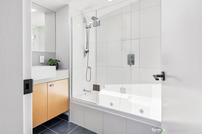 Photo of property in 32 Mantell Street, Seatoun, Wellington, 6022