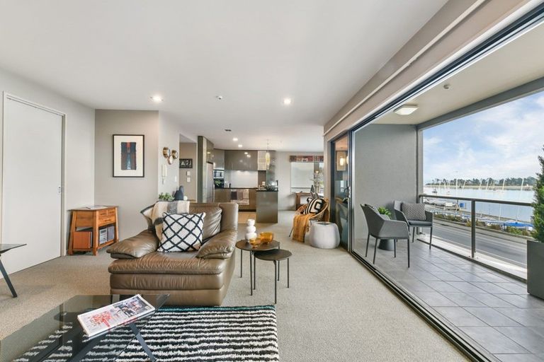Photo of property in Waterfront Apartments, 309 Wakefield Quay, Stepneyville, Nelson, 7010