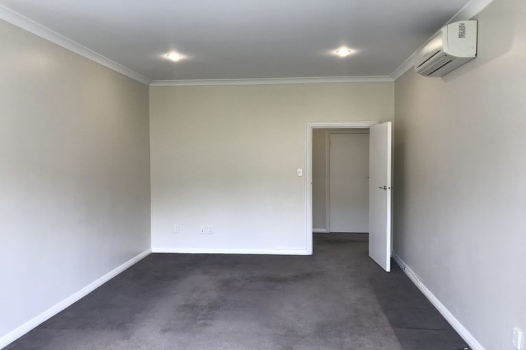 Photo of property in 23 Allington Road, Karori, Wellington, 6012