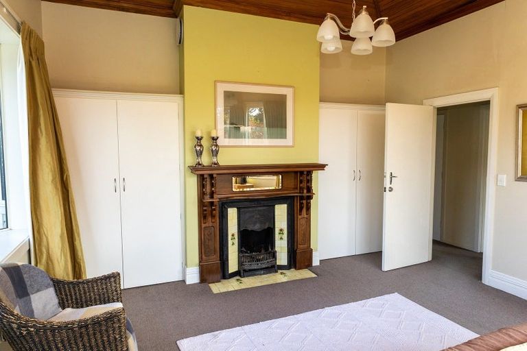 Photo of property in 11 Glenross Street, Glenross, Dunedin, 9011