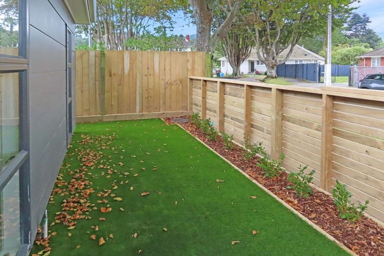 Photo of property in 1c Whiteman Grove, Taita, Lower Hutt, 5011