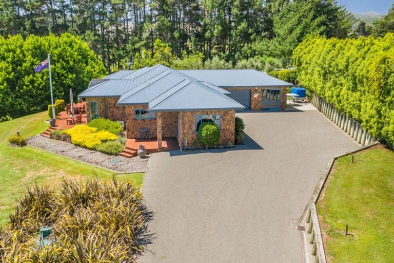 Photo of property in 25 Twin Peaks Grove, Koputaroa, Levin, 5575