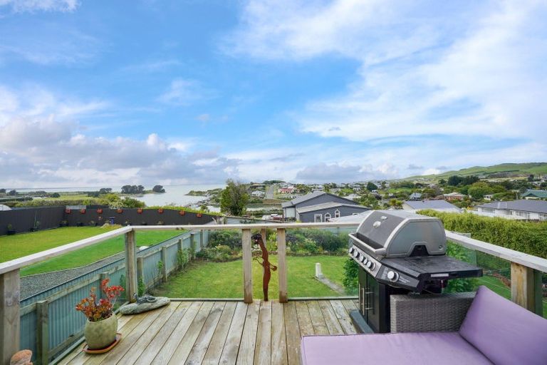 Photo of property in 23 Osborne Street, Riverton/aparima, Riverton, 9822