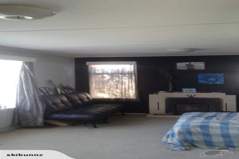 Photo of property in 50 Gorge Road, Maungaturoto, 0520