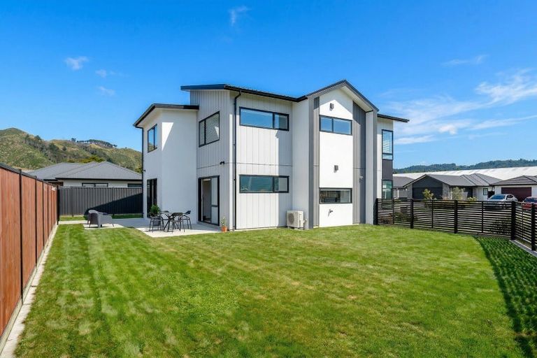 Photo of property in 36 Cynisca Crescent, Wallaceville, Upper Hutt, 5018