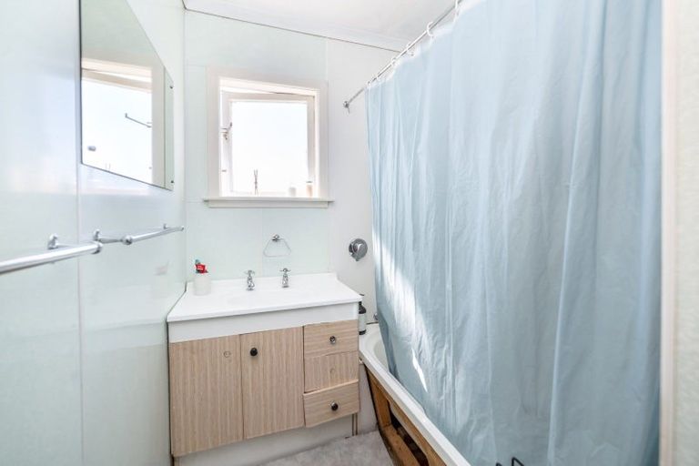 Photo of property in 61 Lincoln Road, Carterton, 5713