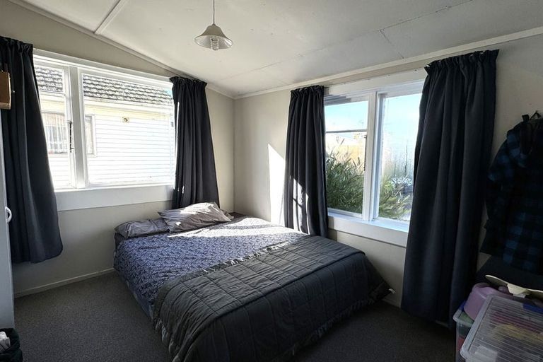 Photo of property in 105 Clyde Street, Balclutha, 9230