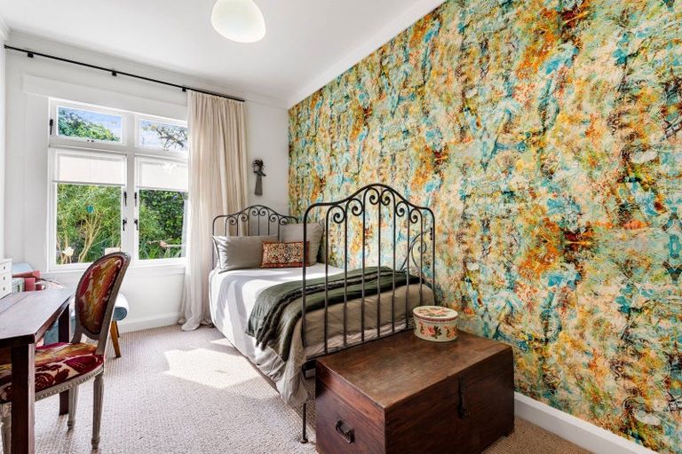 Photo of property in 14 Corry Avenue, Bluff Hill, Napier, 4110