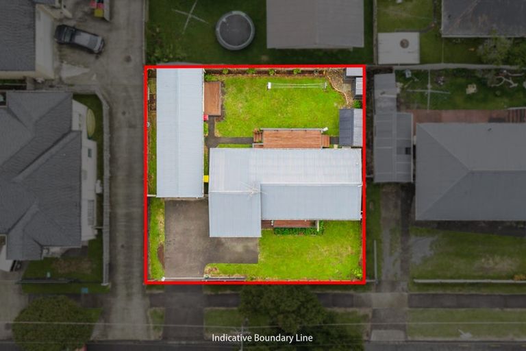 Photo of property in 2/40 Laurie Avenue, Papakura, 2110