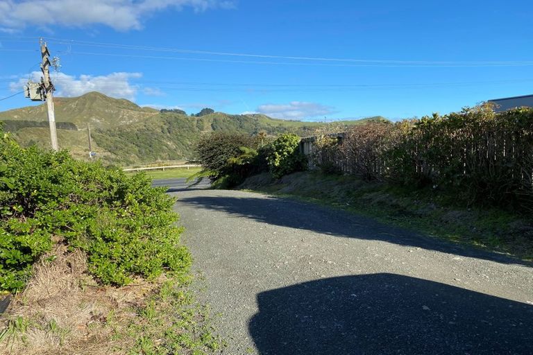 Photo of property in 59b North Street, Mokau, 4376