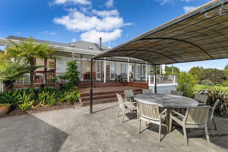 Photo of property in 278a Forest Hill Road, Waiatarua, Auckland, 0612