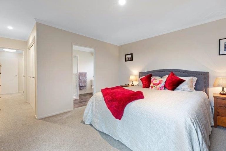 Photo of property in 2 Dayna Avenue, Ohauiti, Tauranga, 3112