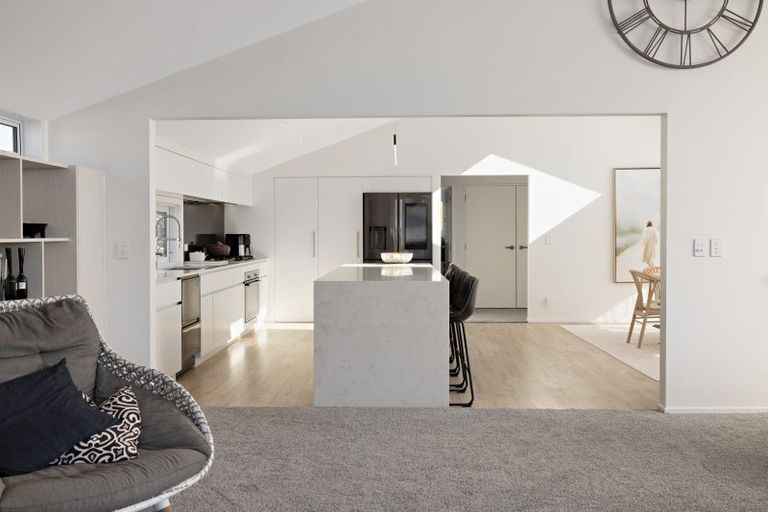 Photo of property in 112 Karewa Parade, Papamoa Beach, Papamoa, 3118