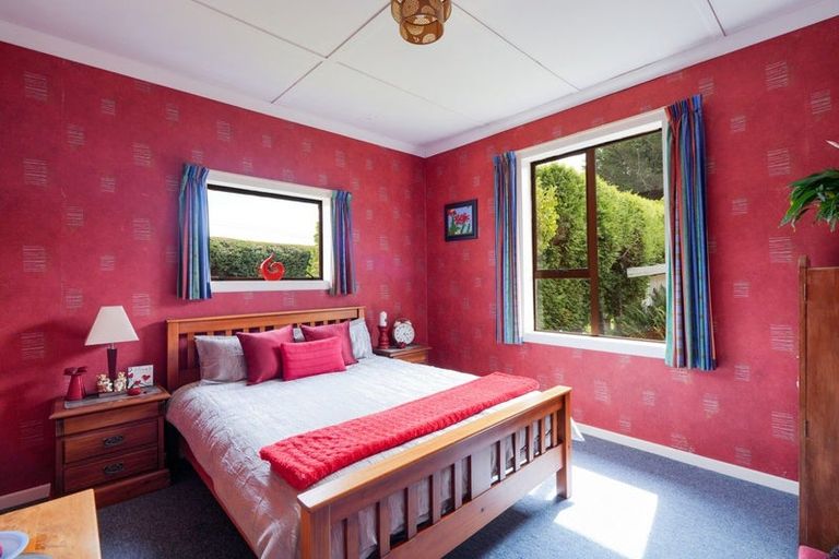 Photo of property in 2 Frome Street, Clifton, Invercargill, 9812