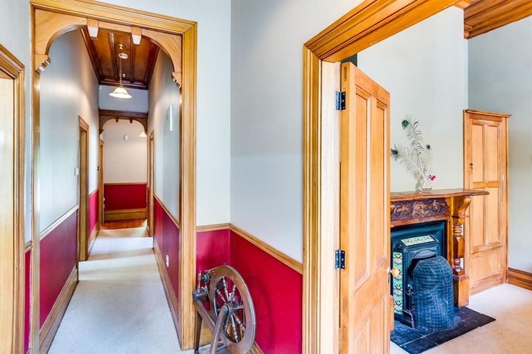 Photo of property in 21 Chaucer Road, Hospital Hill, Napier, 4110