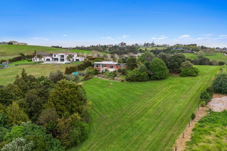 Photo of property in 15 Tudor Park Drive, Whitford, Howick, 2571