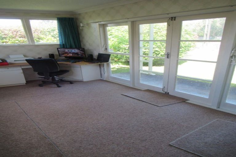 Photo of property in 13 Charles Street, Clouston Park, Upper Hutt, 5018