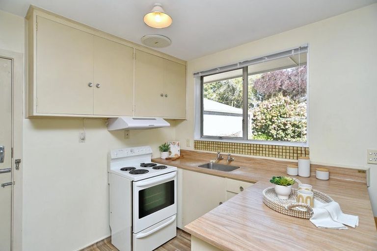 Photo of property in 2/36 Blakehall Place, Spreydon, Christchurch, 8024