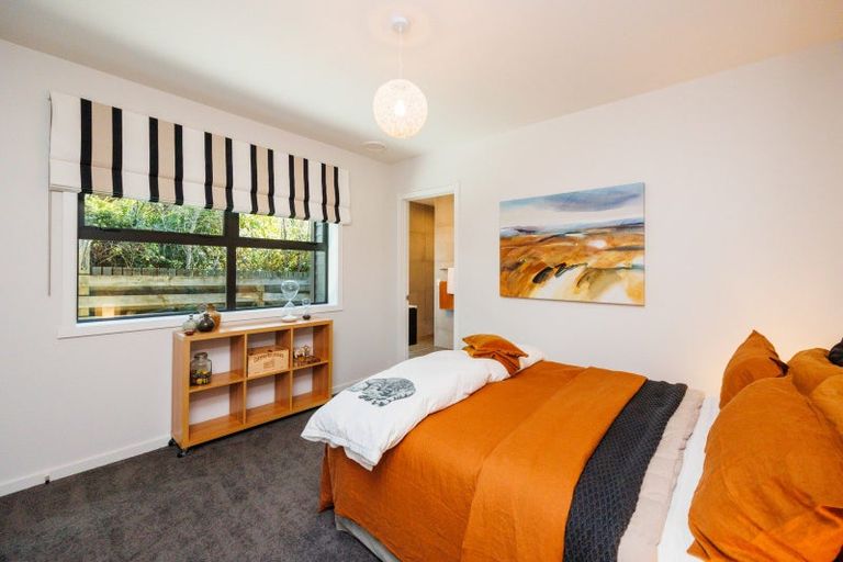 Photo of property in 21 The Strand, Fitzherbert, Palmerston North, 4410