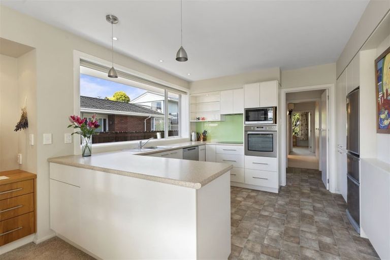 Photo of property in 6 Dulles Place, Papanui, Christchurch, 8053