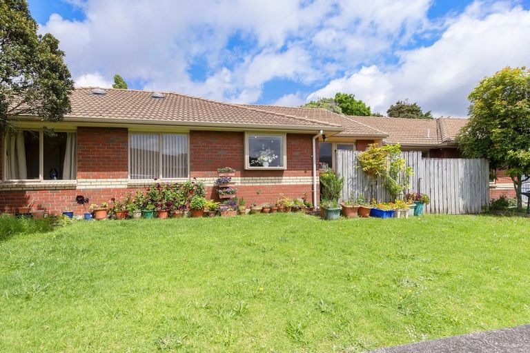 Photo of property in Kessel Way, 17/379 Swanson Road, Ranui, Auckland, 0612