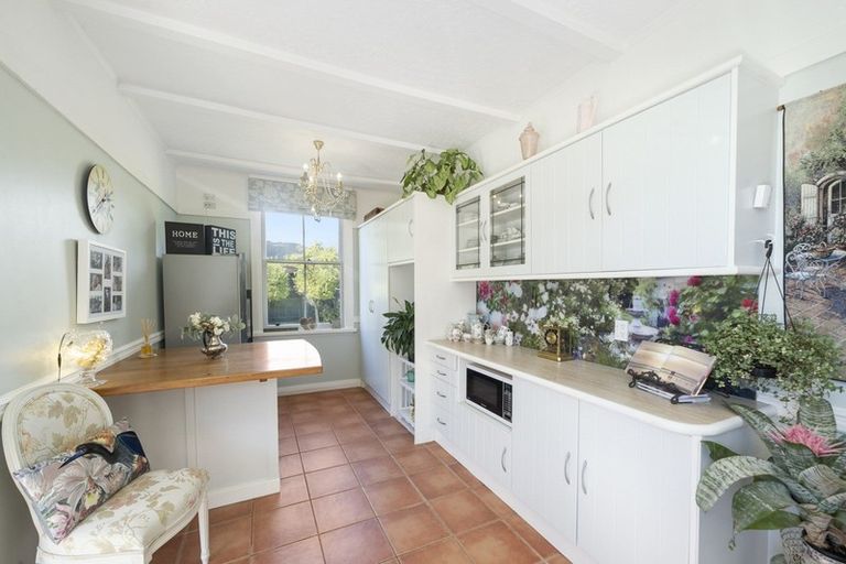 Photo of property in 339 Te Moana Road, Waikanae, 5036