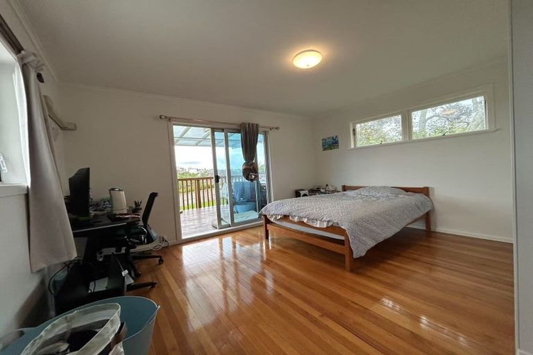 Photo of property in 26 Waimana Avenue, Northcote Point, Auckland, 0627