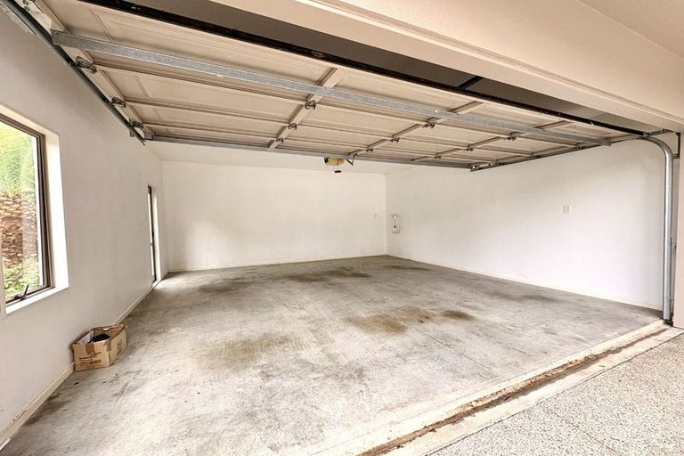 Photo of property in 41a Palliser Lane, Browns Bay, Auckland, 0632