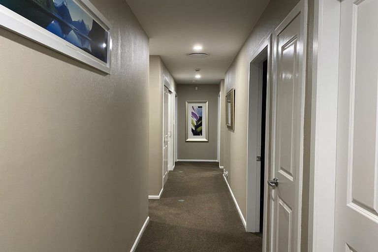 Photo of property in 16 Waharua Place, Tawhero, Whanganui, 4501