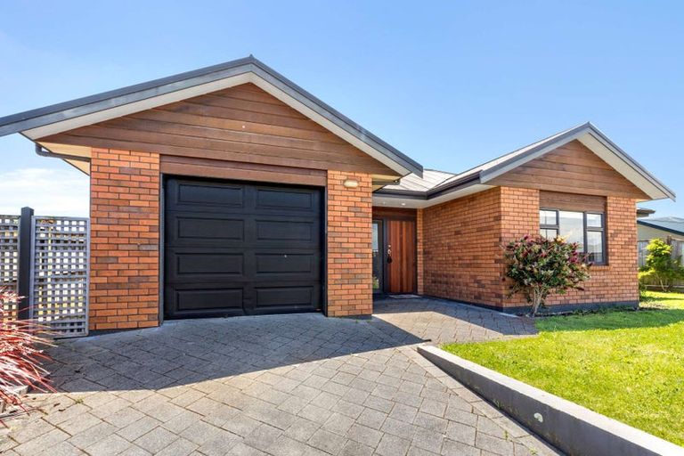 Photo of property in 17 Sherwood Place, Springvale, Whanganui, 4501