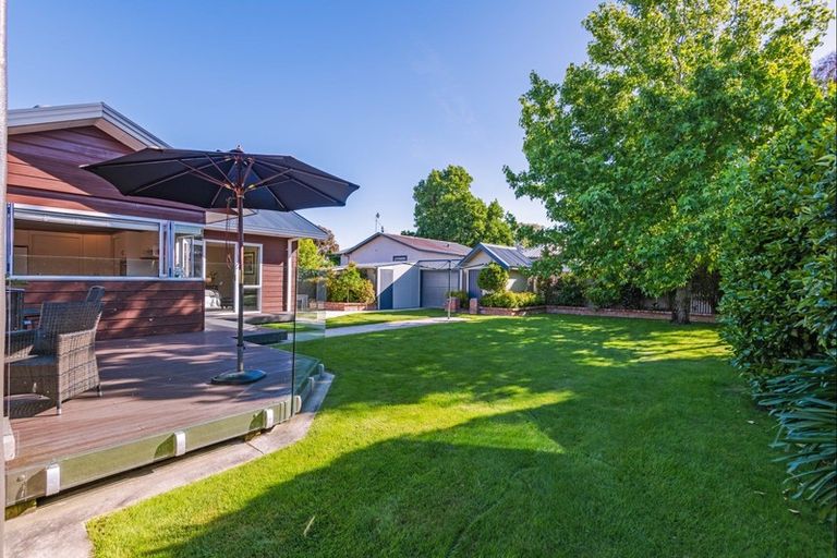 Photo of property in 26 Brightwater Terrace, Terrace End, Palmerston North, 4410