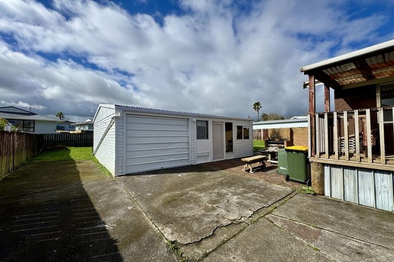 Photo of property in 68 Zelda Avenue, Clover Park, Auckland, 2023